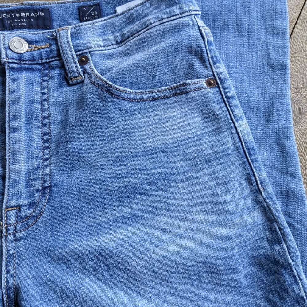 Lucky Brand High Rise Skinny Bridgette, Light Wash Distressed Jeans, Size 6/28 - Picture 4 of 9